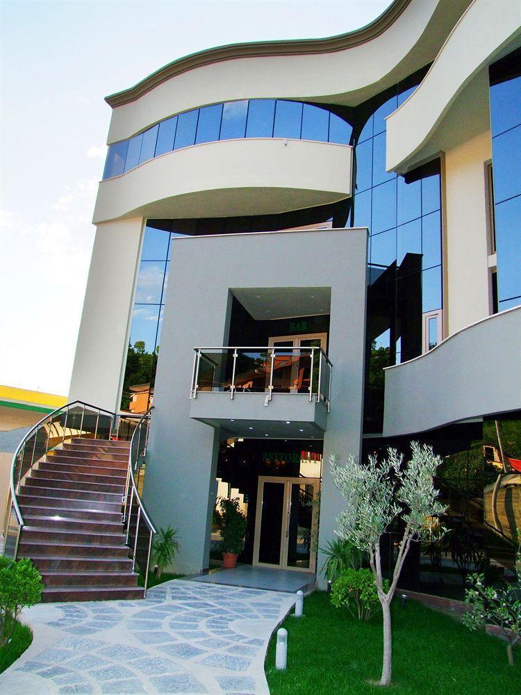 Green House Hotel & Restaurant Tirana Zewnętrze zdjęcie