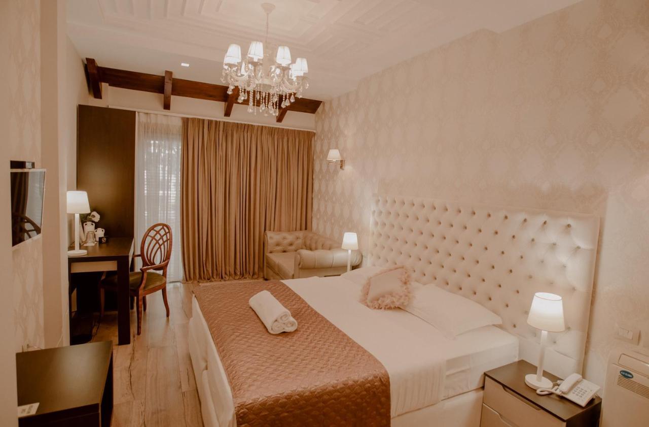 Green House Hotel & Restaurant Tirana Zewnętrze zdjęcie